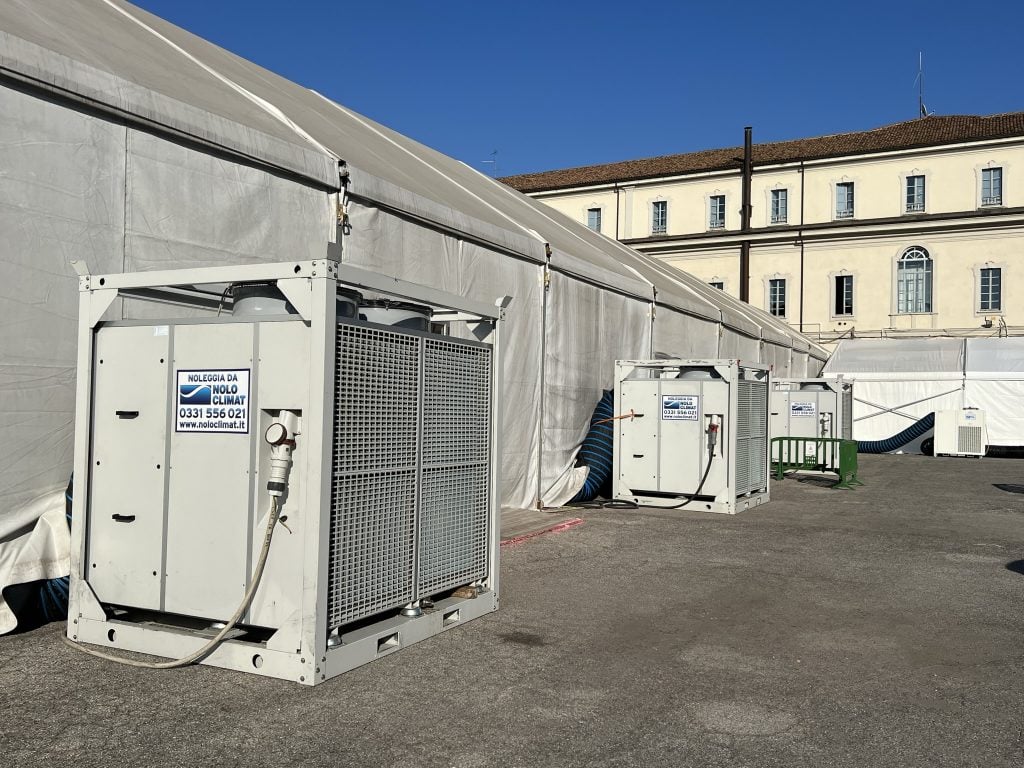 HPAC units installation at Milan Fashion Week venue for climate control